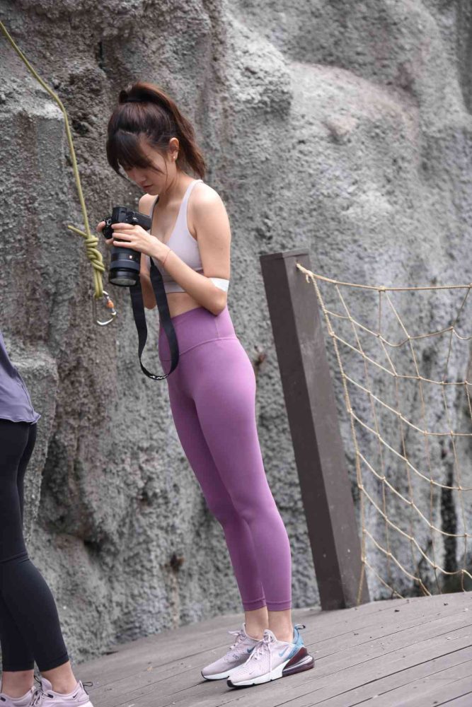 香芋色瑜伽裤高马尾女孩【111P】04039套图库-美女套图库-街拍套图套图库