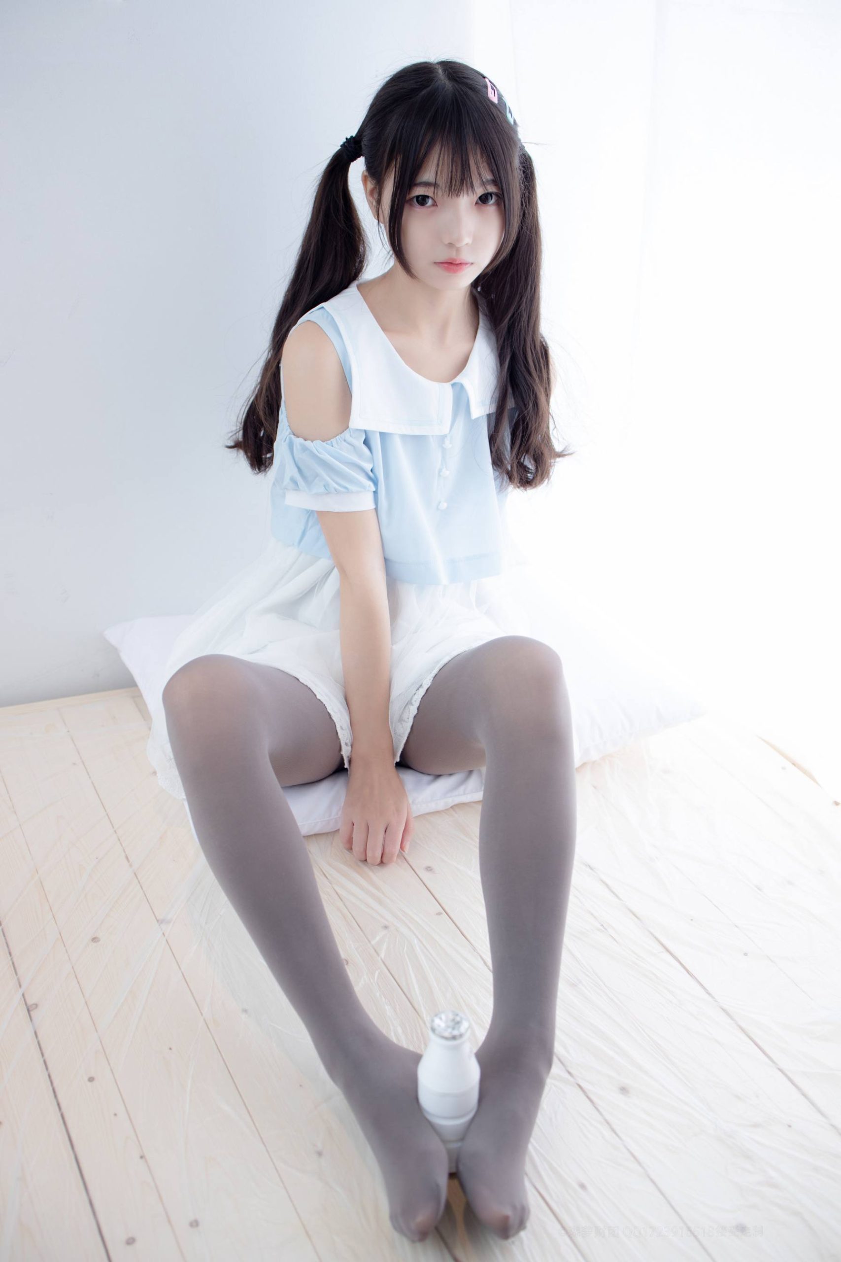 图片[1]套图库-美女套图库-街拍套图超级甜美的灰丝小姑娘【86P】20005套图库-美女套图库-街拍套图套图库
