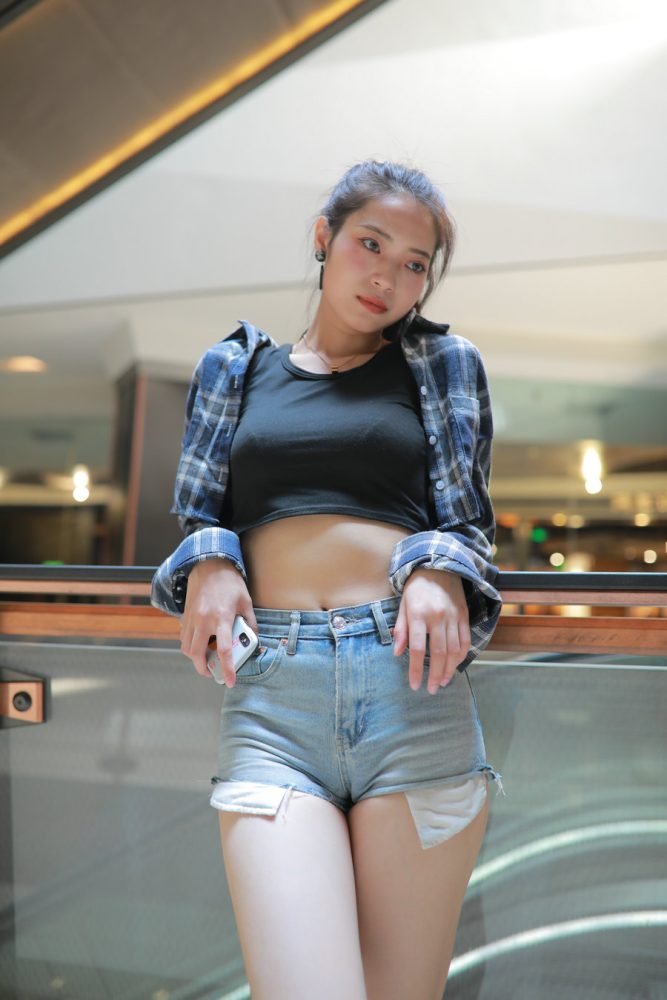 J2070 938P7V-24.1GB套图库-美女套图库-街拍套图套图库