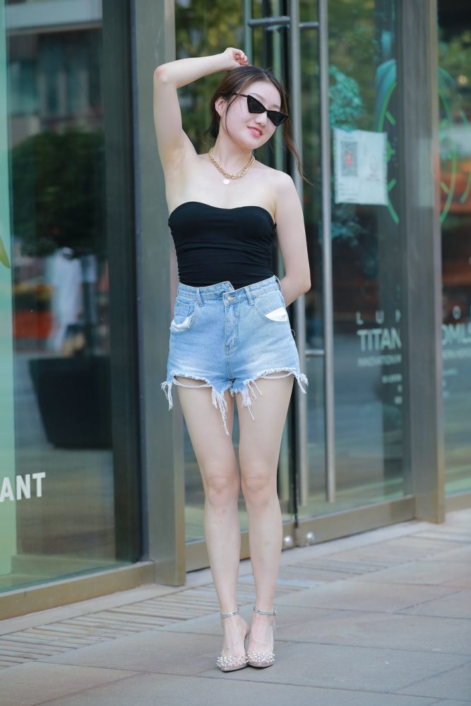 J1801 184P-1.95GB套图库-美女套图库-街拍套图套图库