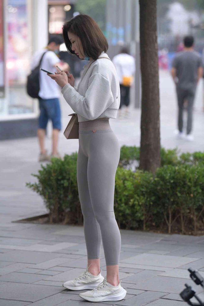 身材很好的短发瑜伽裤姑娘【157P】04015套图库-美女套图库-街拍套图套图库