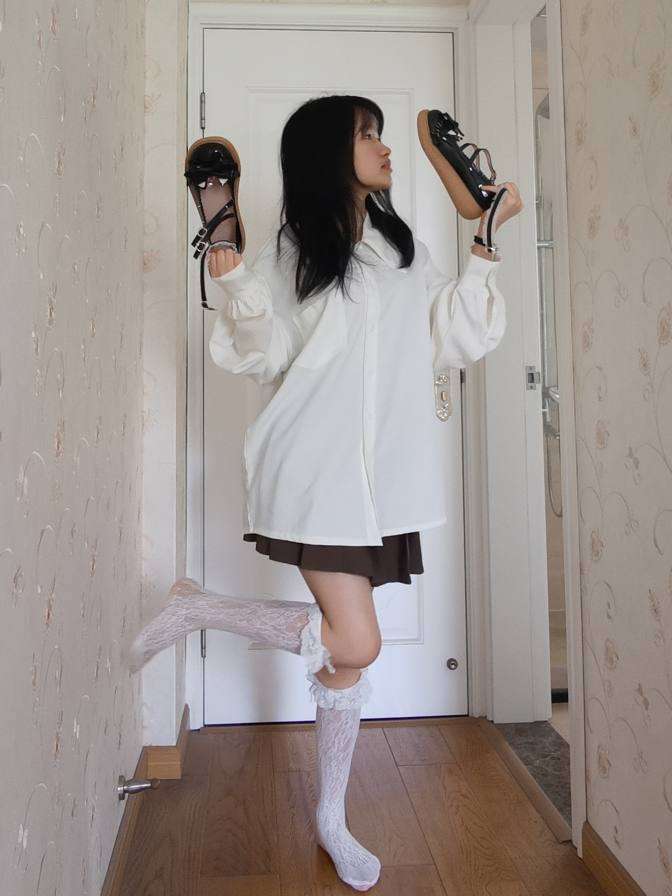 图片[3]套图库-美女套图库-街拍套图百褶裙可爱又大方的小姑娘【122P】20002套图库-美女套图库-街拍套图套图库