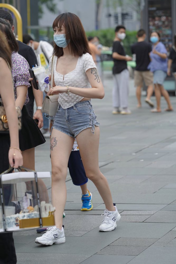 J4486 116P1V-1.70GB套图库-美女套图库-街拍套图套图库