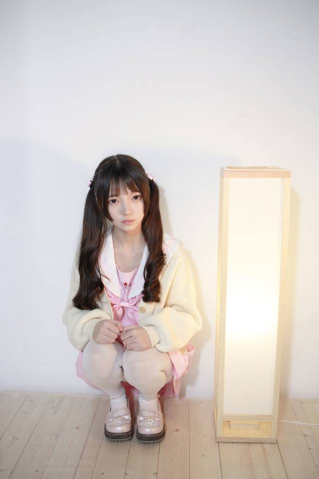 图片[2]套图库-美女套图库-街拍套图好像有什么心事的白丝双马尾女孩【59P】20022套图库-美女套图库-街拍套图套图库