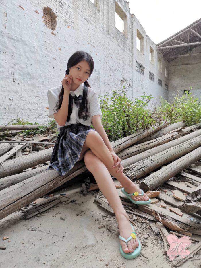 可爱的百褶裙双马尾女孩【167P】20029套图库-美女套图库-街拍套图套图库