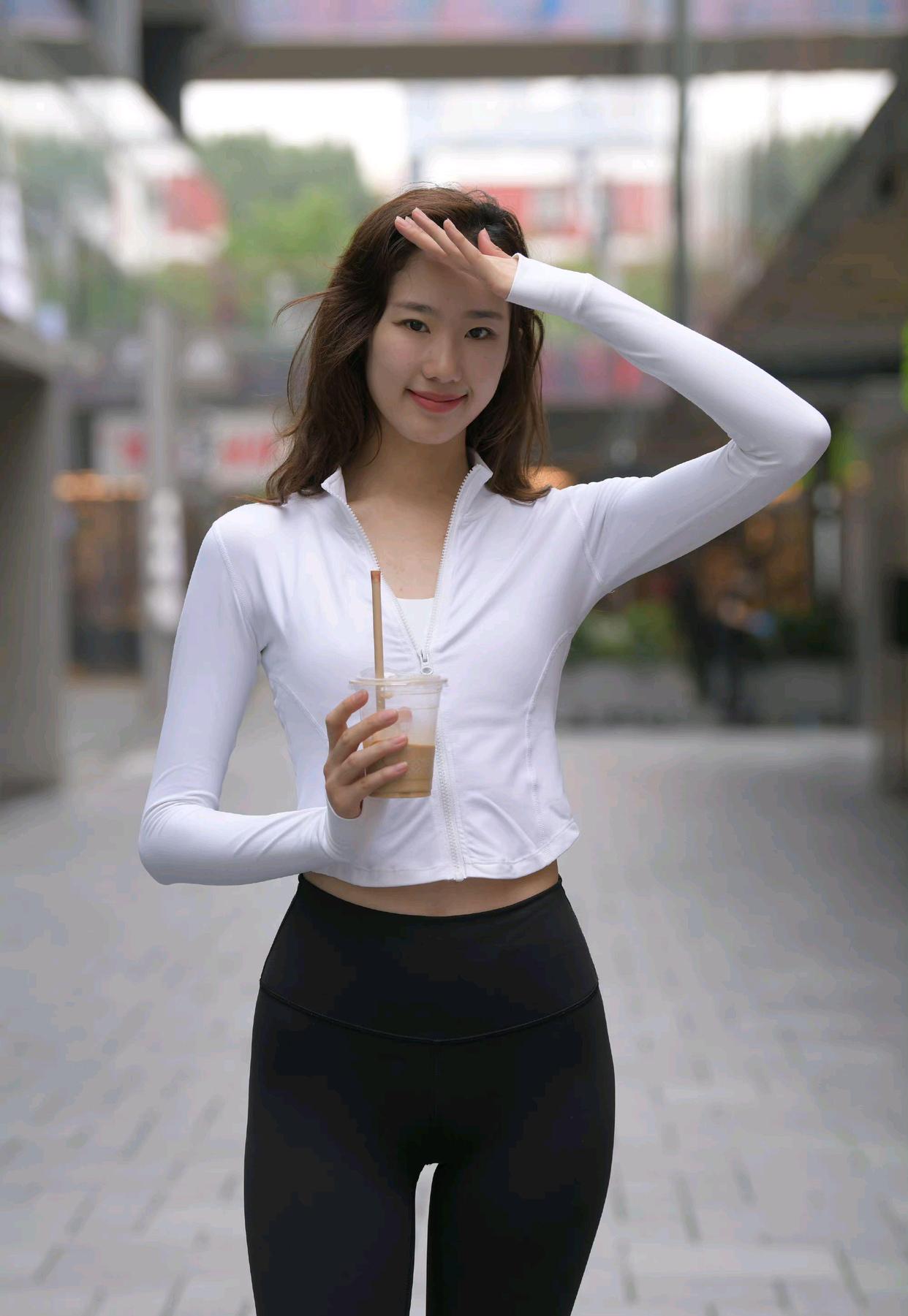 图片[4]套图库-美女套图库-街拍套图像刘亦菲的黑色瑜伽裤女孩J2237 340P1V-14.8GB套图库-美女套图库-街拍套图套图库