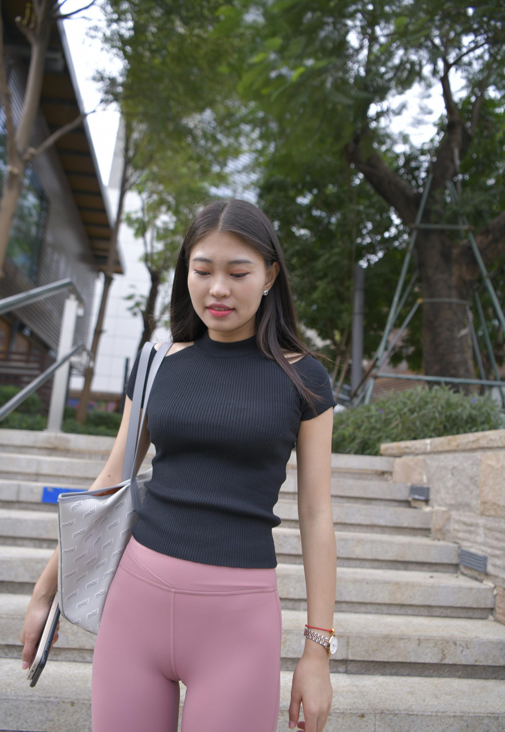 图片[2]套图库-美女套图库-街拍套图走在街头的瑜伽裤小女人 J1530 213P1V-9.18GB套图库-美女套图库-街拍套图套图库