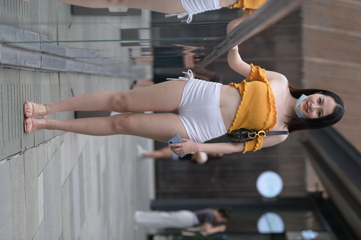 图片[2]套图库-美女套图库-街拍套图高腰白色短裤的漂亮女孩【767P】00065套图库-美女套图库-街拍套图套图库