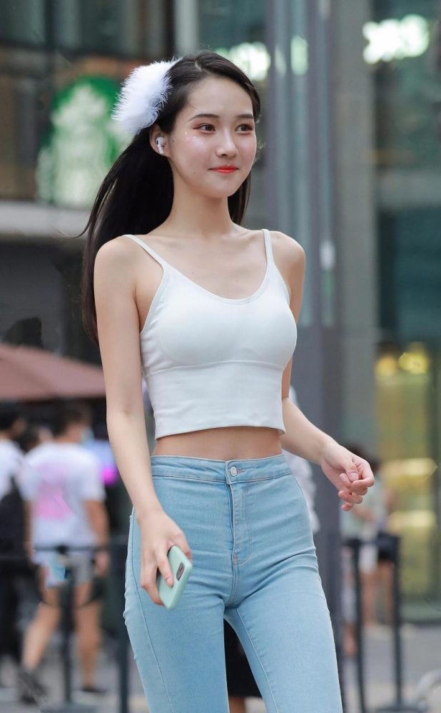 非常漂亮的牛仔裤女孩 J2144 98P1V-1.92GB套图库-美女套图库-街拍套图套图库