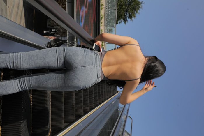 漂亮的紧身牛仔裤长发女孩【474P】00059套图库-美女套图库-街拍套图套图库