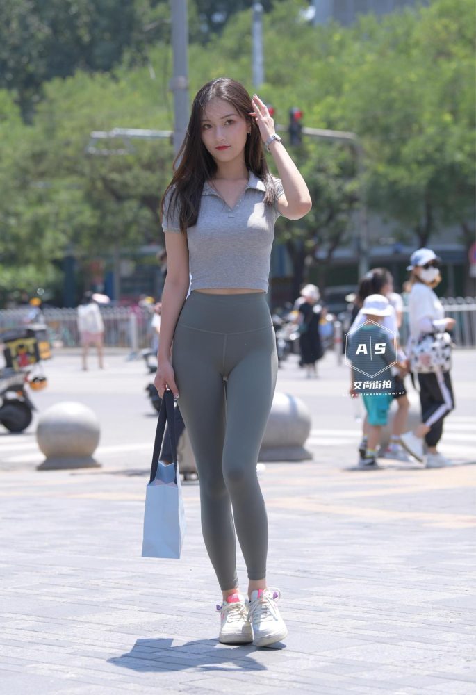 图片[3]套图库-美女套图库-街拍套图非常漂亮的瑜伽裤女孩J2192 501P1V-15.5GB套图库-美女套图库-街拍套图套图库