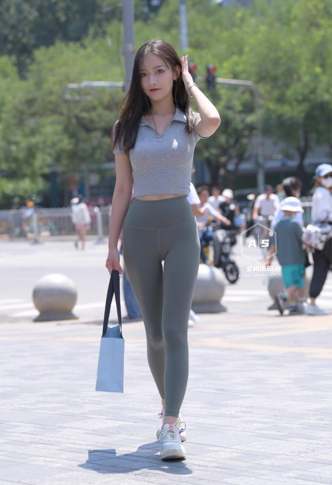 图片[5]套图库-美女套图库-街拍套图非常漂亮的瑜伽裤女孩J2192 501P1V-15.5GB套图库-美女套图库-街拍套图套图库