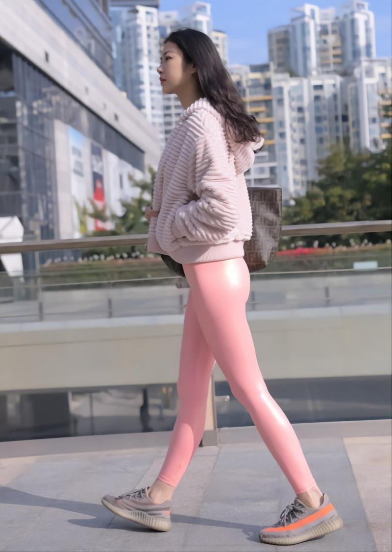 图片[2]套图库-美女套图库-街拍套图粉红色紧身裤的女孩 J1482 365P2V-18.1GB套图库-美女套图库-街拍套图套图库