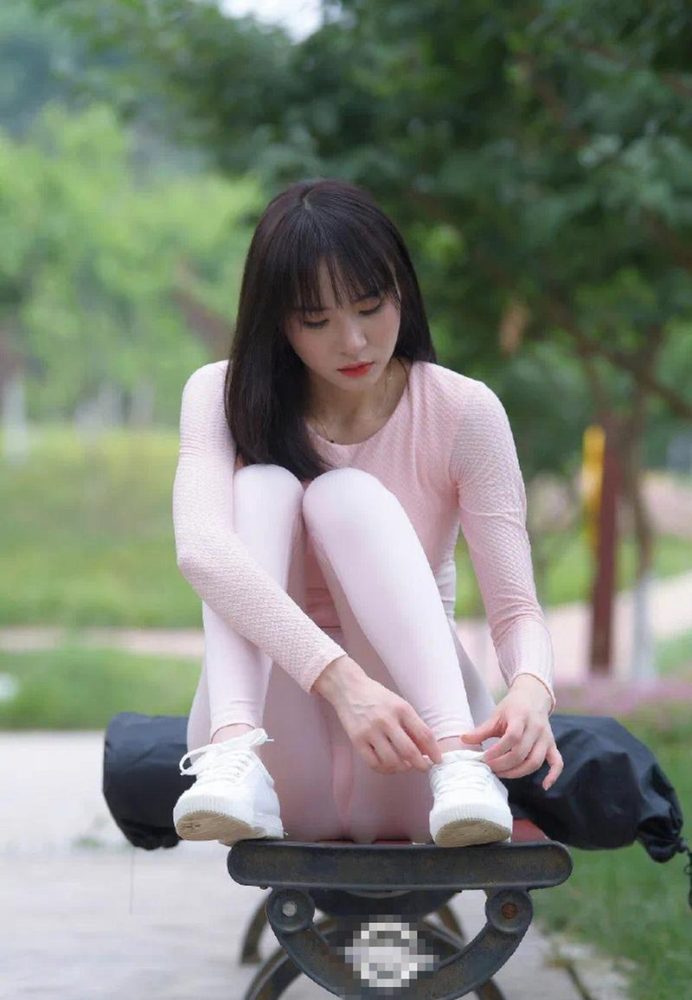 图片[4]套图库-美女套图库-街拍套图粉粉的瑜伽裤女孩太可爱了 J2090 854P1V-30.4GB套图库-美女套图库-街拍套图套图库