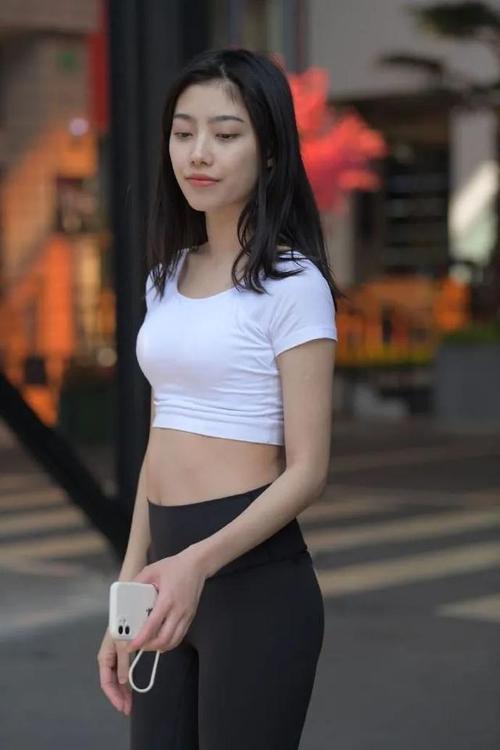 图片[2]套图库-美女套图库-街拍套图这背景简直太美了 J1412 664P1V-19.4GB套图库-美女套图库-街拍套图套图库