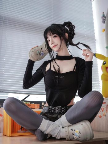 图片[5]套图库-美女套图库-街拍套图牛仔热裤+灰丝姑娘玩自拍套图库-美女套图库-街拍套图套图库