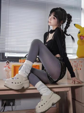 图片[3]套图库-美女套图库-街拍套图牛仔热裤+灰丝姑娘玩自拍套图库-美女套图库-街拍套图套图库