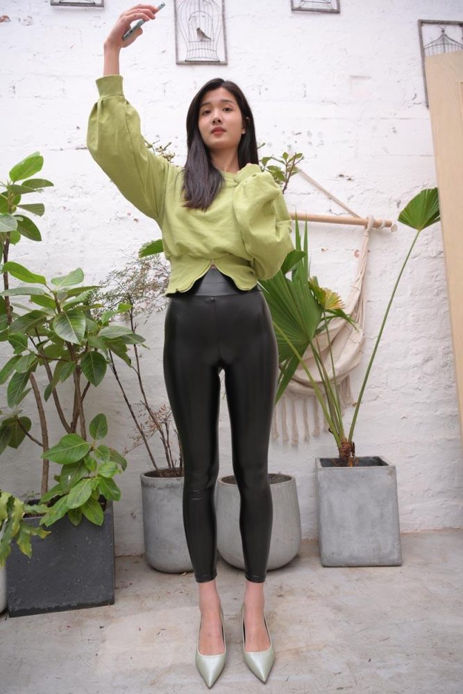 身材很棒的紧身皮裤女孩 J1537 653P1V-19.3GB套图库-美女套图库-街拍套图套图库